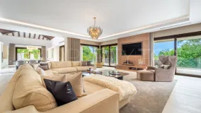 Se vende villa en Los Naranjos