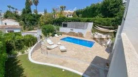 Nueva Andalucia, villa en venta de 5 dormitorios