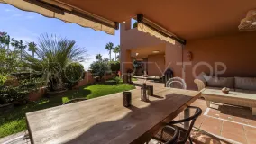 Apartamento planta baja a la venta con 4 dormitorios en Mar Azul