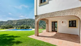 Buy villa in Casares Montaña with 4 bedrooms