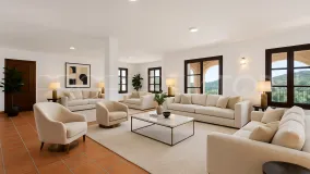 Buy villa in Casares Montaña with 4 bedrooms