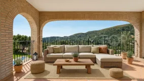 Buy villa in Casares Montaña with 4 bedrooms