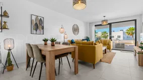 Se vende apartamento planta baja en Las Olas de 3 dormitorios