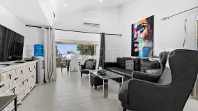 Se vende pareado con 3 dormitorios en Bahia Dorada