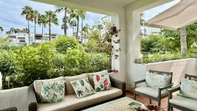Apartamento planta baja con 3 dormitorios en venta en Costalita