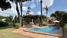 Villa en venta con 6 dormitorios en Benamara