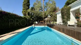 Villa en venta en Guadalmina Alta con 3 dormitorios