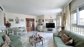 For sale duplex penthouse with 4 bedrooms in Marbella Centro