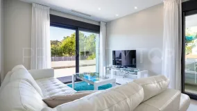 For sale ground floor apartment in Estepona
