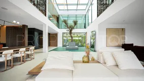 Villa con 5 dormitorios a la venta en Marbella Golden Mile