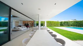 Villa con 5 dormitorios a la venta en Marbella Golden Mile