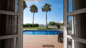 For sale Estepona 5 bedrooms villa