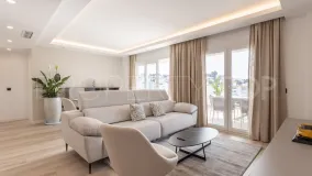 Apartamento en venta de 4 dormitorios en Nueva Andalucia