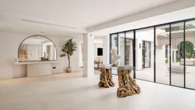 Se vende villa en Las Brisas de 5 dormitorios