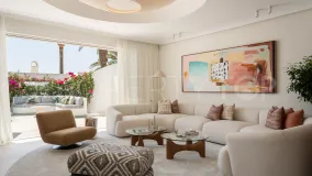 Town house for sale in Oasis de Marbella with 3 bedrooms