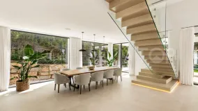 Villa for sale in El Paraiso with 5 bedrooms