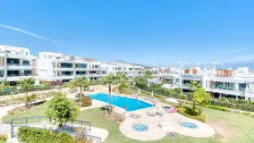 2 bedrooms penthouse in Estepona for sale