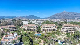 Apartamento a la venta en Marbella - Puerto Banus con 6 dormitorios