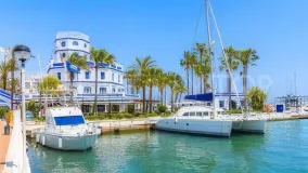 Apartment for sale in Estepona