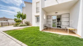 For sale ground floor apartment in La Duquesa