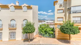 Adosado a la venta con 4 dormitorios en Coin