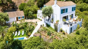 For sale El Madroñal villa
