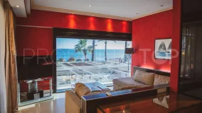 Apartamento en venta de 3 dormitorios en Marbella - Puerto Banus