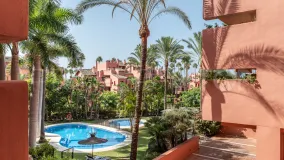 Comprar apartamento con 3 dormitorios en Beach Side New Golden Mile