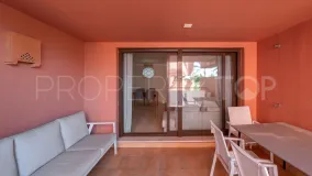 Comprar apartamento con 3 dormitorios en Beach Side New Golden Mile