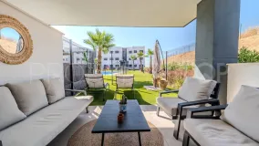 Apartamento planta baja a la venta con 3 dormitorios en Estepona