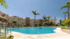 2 bedrooms penthouse in Benahavis for sale