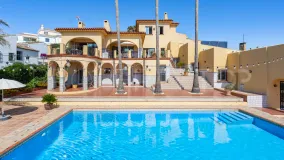 Buenas Noches, villa en venta