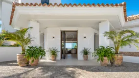 Comprar villa con 6 dormitorios en El Herrojo