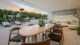 For sale Golden Mile 4 bedrooms apartment