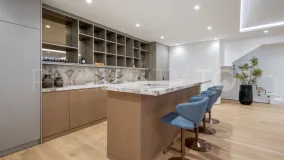 For sale Golden Mile 4 bedrooms apartment