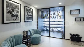 Villa de 5 dormitorios en venta en Nueva Andalucia