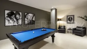 Villa en venta en Nueva Andalucia con 5 dormitorios