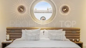 6 bedrooms villa for sale in Nueva Andalucia