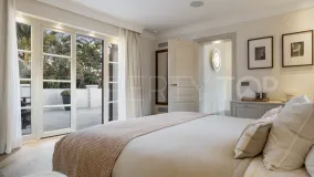 6 bedrooms villa for sale in Nueva Andalucia