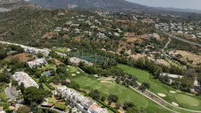 Adosado a la venta en La Quinta con 4 dormitorios