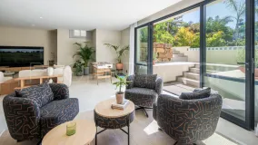 Villa en venta con 4 dormitorios en New Golden Mile
