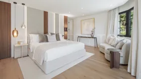 For sale Nueva Andalucia 6 bedrooms villa