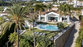 For sale Nueva Andalucia 4 bedrooms villa