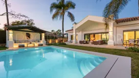 For sale Nueva Andalucia 4 bedrooms villa