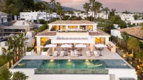 For sale 6 bedrooms villa in Aloha