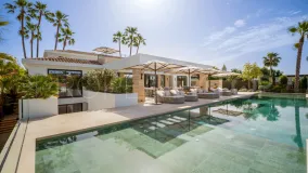 For sale 6 bedrooms villa in Aloha
