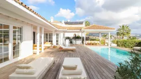 4 bedrooms villa for sale in Benahavis