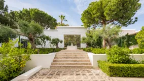 Villa with 8 bedrooms for sale in Zona F