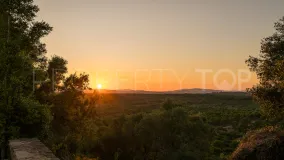 Country house for sale in San Roque Campo