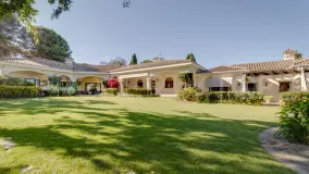 For sale villa with 6 bedrooms in Zona D